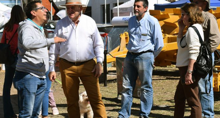 El potencial tur&iacute;stico y comercial que genera la Expo Rural fue destacada por el intendente Mart&iacute;nez