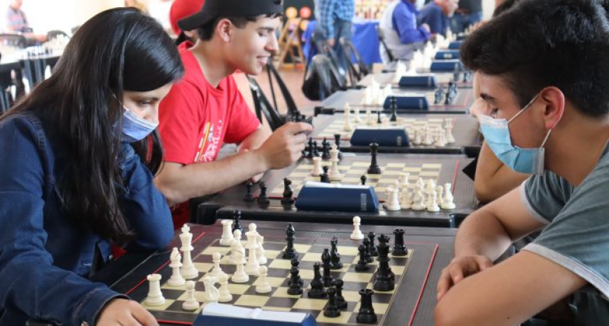 Con m&aacute;s de 100 competidores, se llevaron a cabo las finales de ajedrez en la Copa Futuro 2022