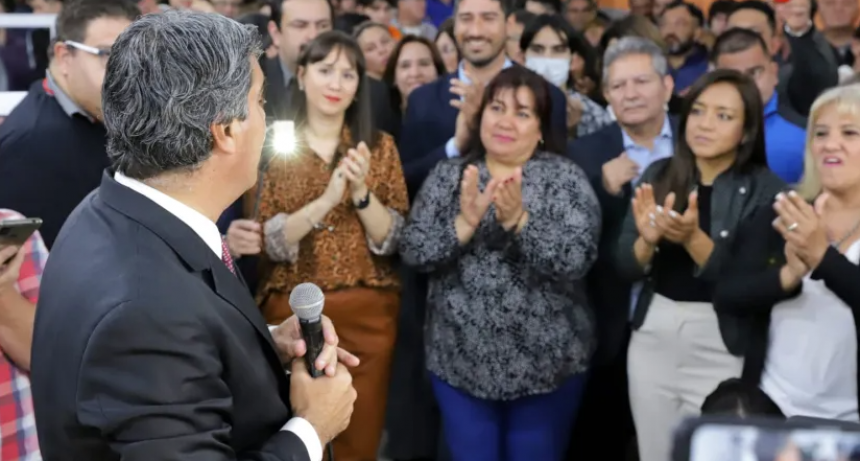 Jorge Capitanich garantiz&oacute; la construcci&oacute;n de la nueva Municipalidad de Barranqueras