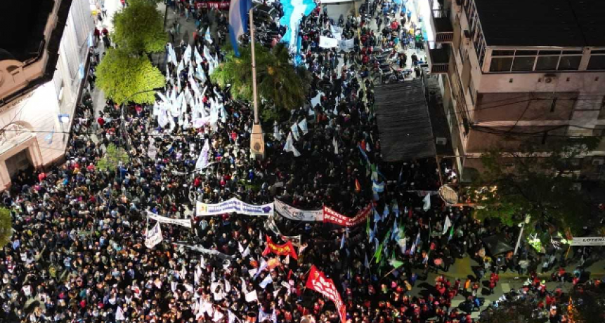 El Chaco se manifest&oacute; &ldquo;por la paz social y la democracia&rdquo;