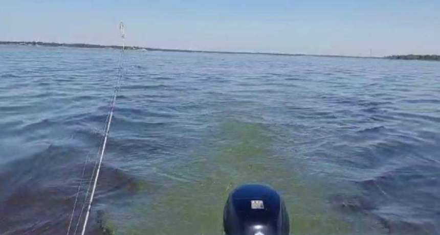 Actuaci&oacute;n de Prefectura ante el derrame de gran cantidad de combustible en el r&iacute;o Paran&aacute;