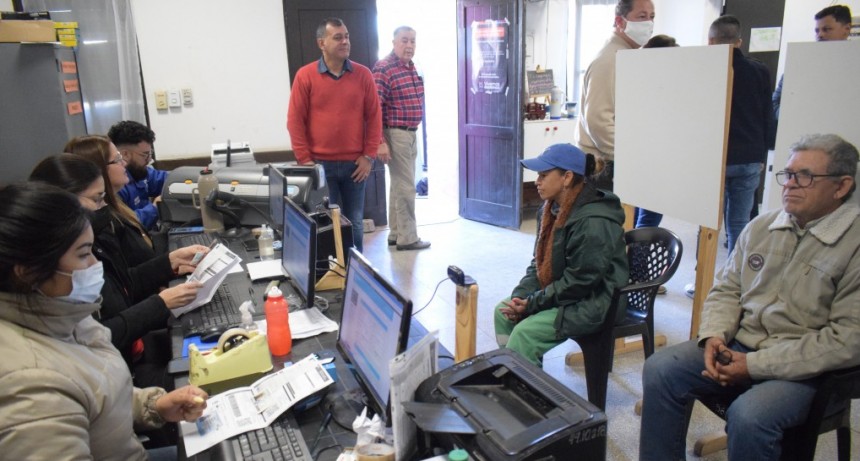 Resistencia llev&oacute; los programas "licencia m&oacute;vil" y &ldquo;mi primera licencia&rdquo; al Centro Comunitario del Barrio 13 De Diciembre