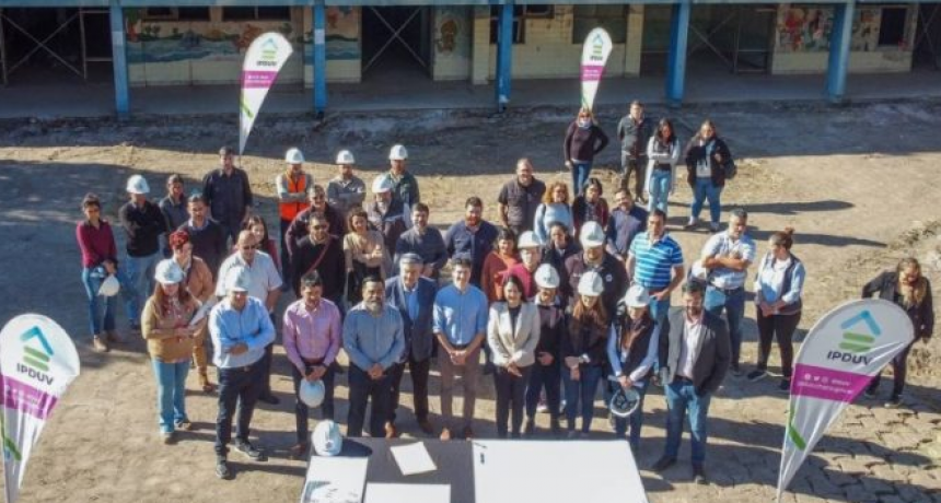 Comenz&oacute; la demolici&oacute;n del ex Pedi&aacute;trico para construir torres Procrear y la nueva sede del InSSSeP