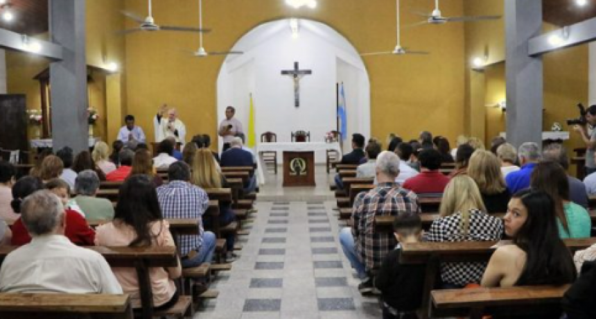 El gobernador inaugur&oacute; las obras de refacci&oacute;n y ampliaci&oacute;n de la Capilla de Colonia Ben&iacute;tez