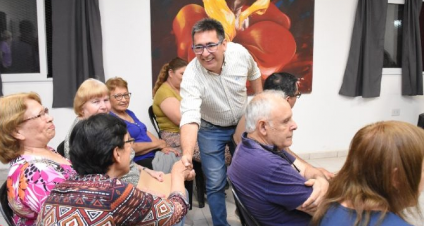 Gustavo Mart&iacute;nez: &ldquo;Es importante recorrer la ciudad, escuchar y atender las demandas de los vecinos y vecinas&rdquo;