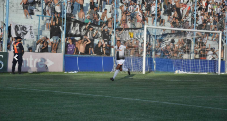 For Ever pas&oacute; a semifinales en los penales y sigue so&ntilde;ando con el ascenso