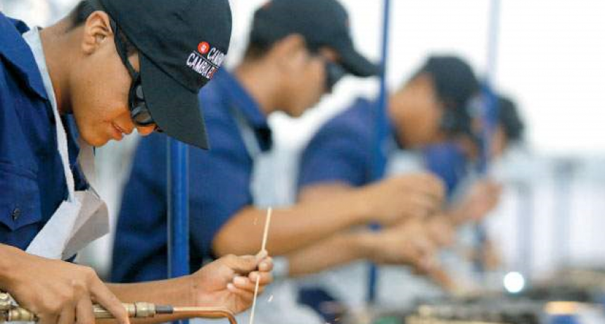 Crean el Programa Fomentar Empleo para asistir a j&oacute;venes en b&uacute;squeda de empleo