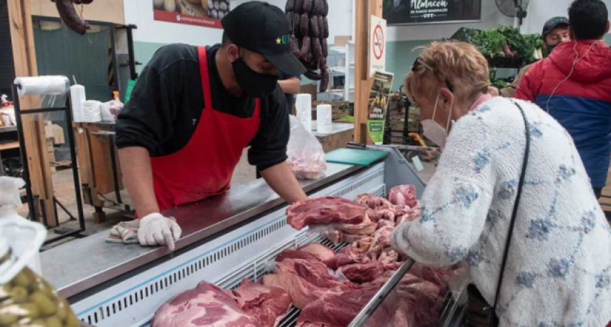 El Gobierno trabaja para frenar el precio de la carne y garantizar la provisi&oacute;n