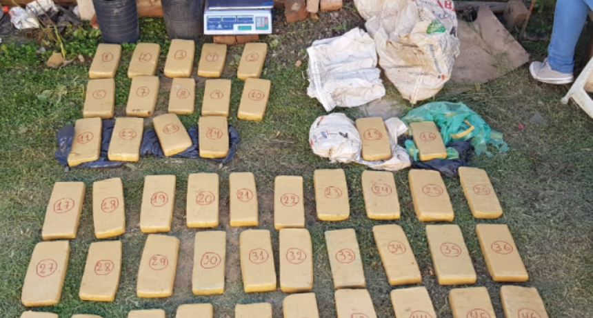 Secuestraron marihuana valuada en m&aacute;s de $9 millones en dos allanamientos en el sur de Resistencia