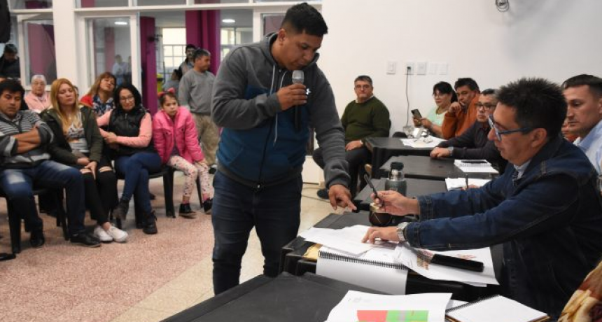 Con vecinos de la zona norte, Gustavo Mart&iacute;nez deline&oacute; acciones para mejorar los barrios y brindar mayor seguridad vial
