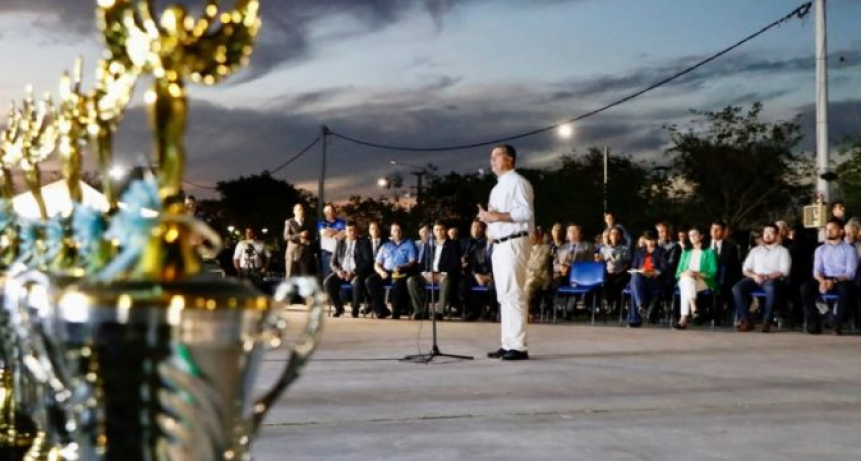 Jorge Capitanich inaugur&oacute; las Olimp&iacute;adas Policiales y valor&oacute; &ldquo;la confraternidad a trav&eacute;s del deporte&rdquo;