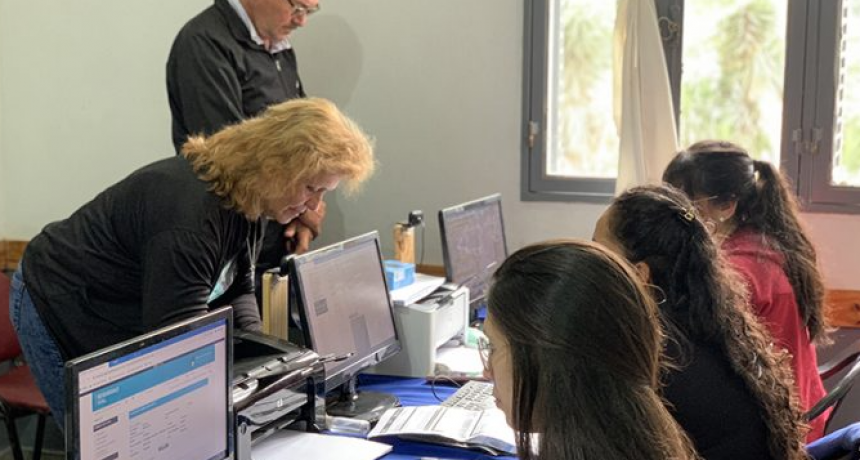 El programa &lsquo;Licencia M&oacute;vil&rsquo; atiende en promedio m&aacute;s de mil personas por mes