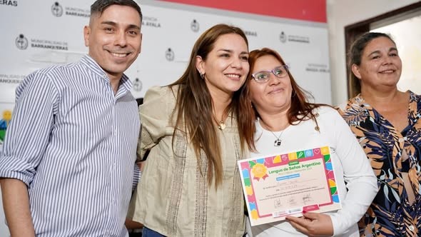 Entrega de Certificados de Capacitaci&oacute;n en Lenguaje de Se&ntilde;as