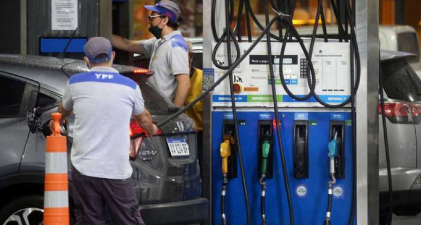 El Gobierno posterg&oacute; hasta marzo el aumento de impuestos a los combustibles