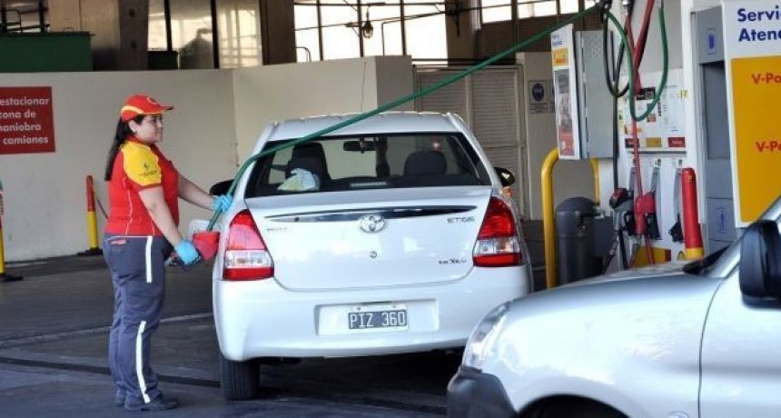 Gobierno posterg&oacute; la actualizaci&oacute;n del Impuesto a los Combustibles L&iacute;quidos