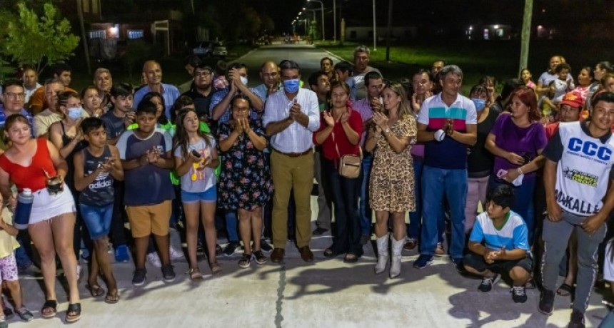 Se inaugur&oacute; nuevas cuadras de pavimento en Makall&eacute;