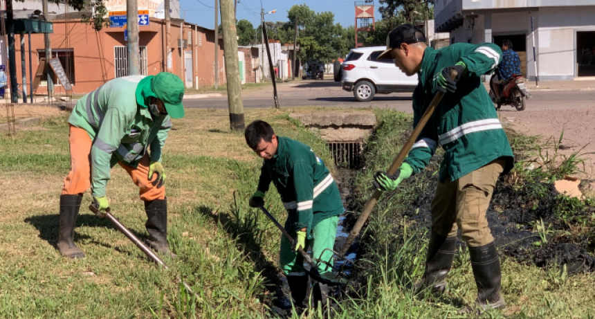 El Municipio de Resistencia realiz&oacute; saneamiento de desag&uuml;es en el Villa Luzuriaga