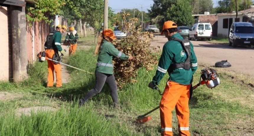 El Municipio de Resistencia realiza operativos de limpieza en el barrio UPCP y zonas aleda&ntilde;as